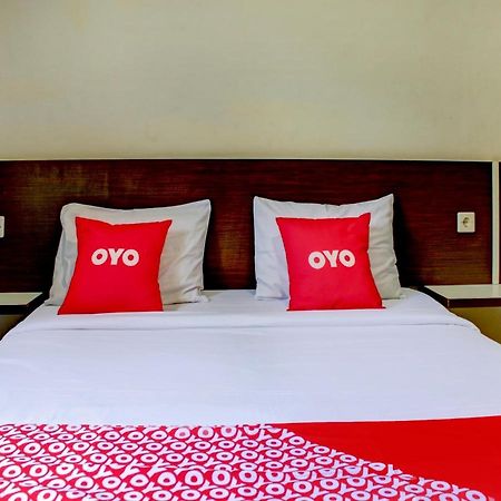 Oyo 90162 Remboelan Guest House Sungai Lutus Kültér fotó