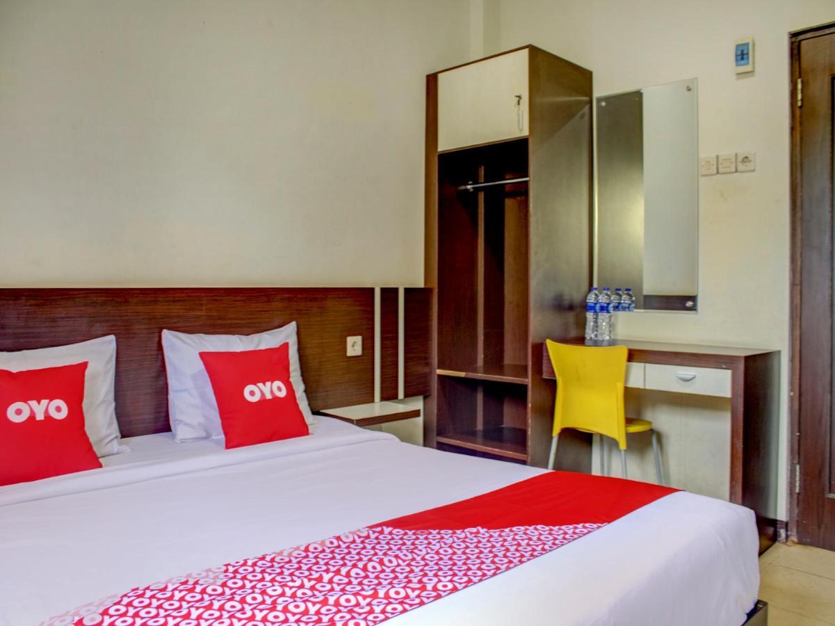 Oyo 90162 Remboelan Guest House Sungai Lutus Kültér fotó