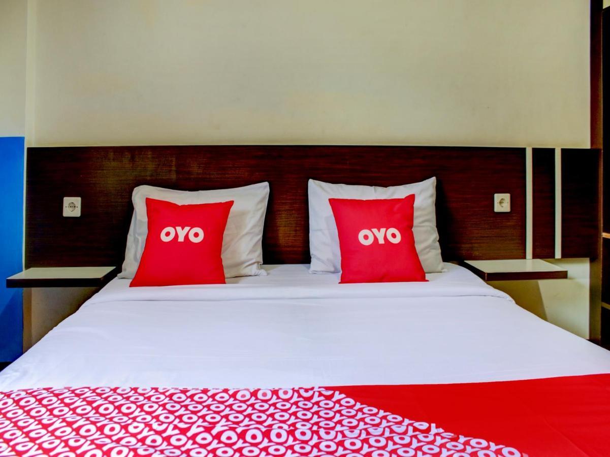 Oyo 90162 Remboelan Guest House Sungai Lutus Kültér fotó